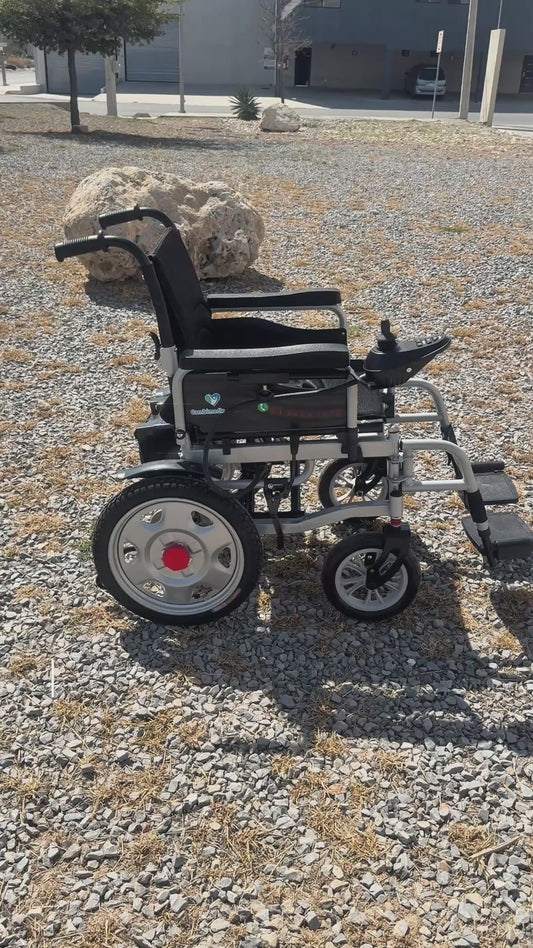 Gambimedic Silla De Ruedas Eléctrica Modelo Todoterreno Llanta Neumatica Acero Plegable 5 Velocidades Asiento y Respaldo 45cm Ancho  Con Colchon Soporta Hasta 110kg